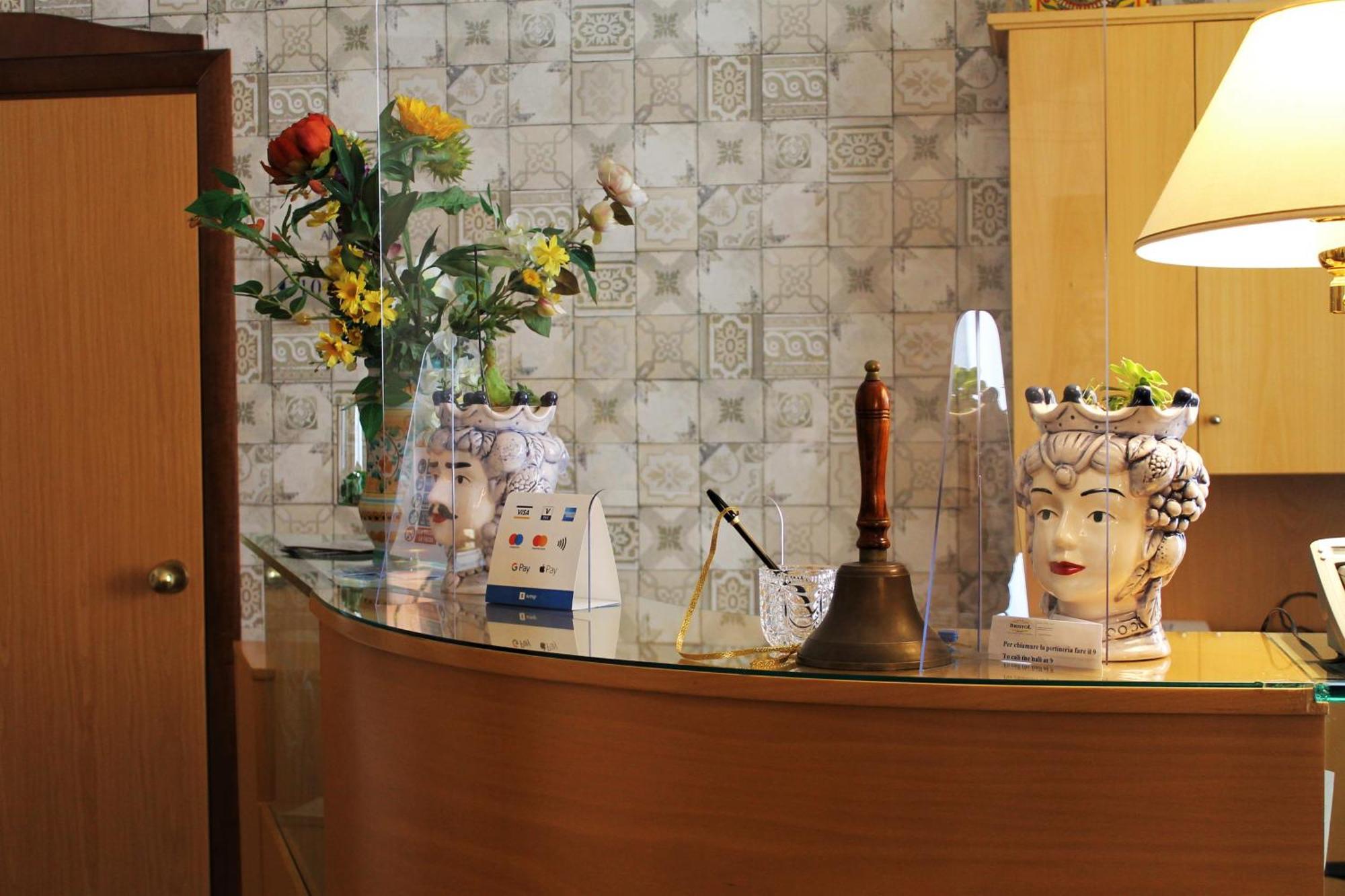 Hotel Bristol Энна Экстерьер фото